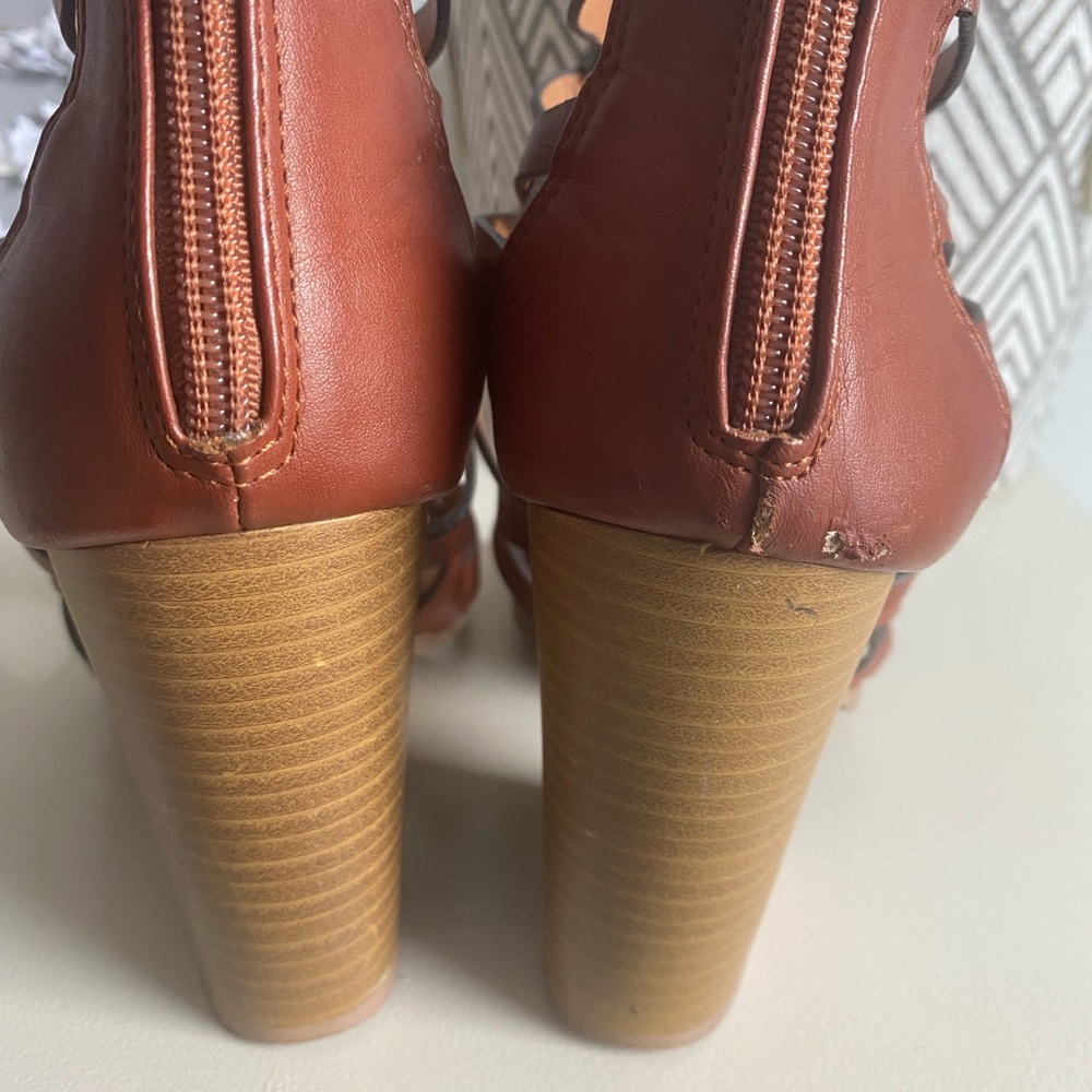 Qupid | Open toed block heels | size 9.5 - Picture 3 of 7